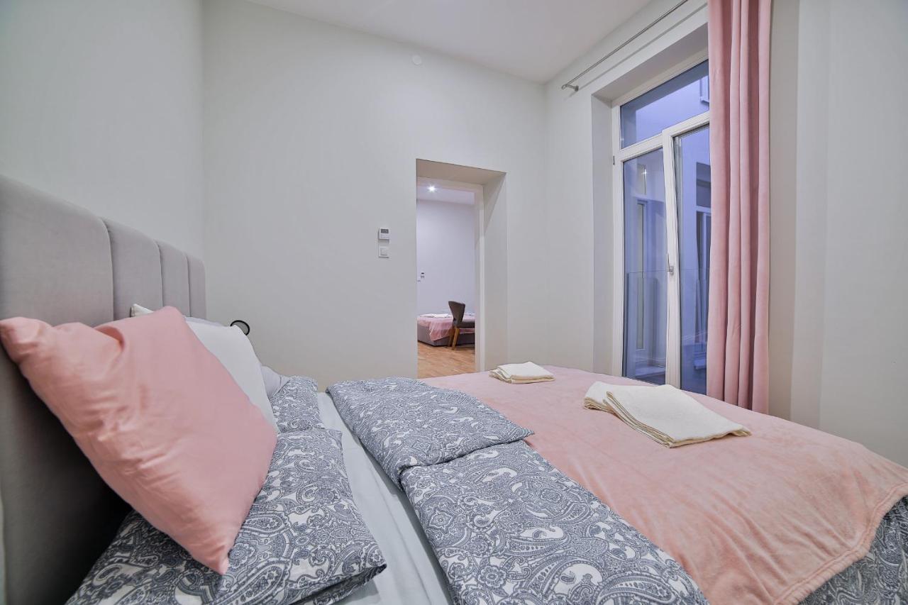 Art Palace Apartments Krasków Εξωτερικό φωτογραφία
