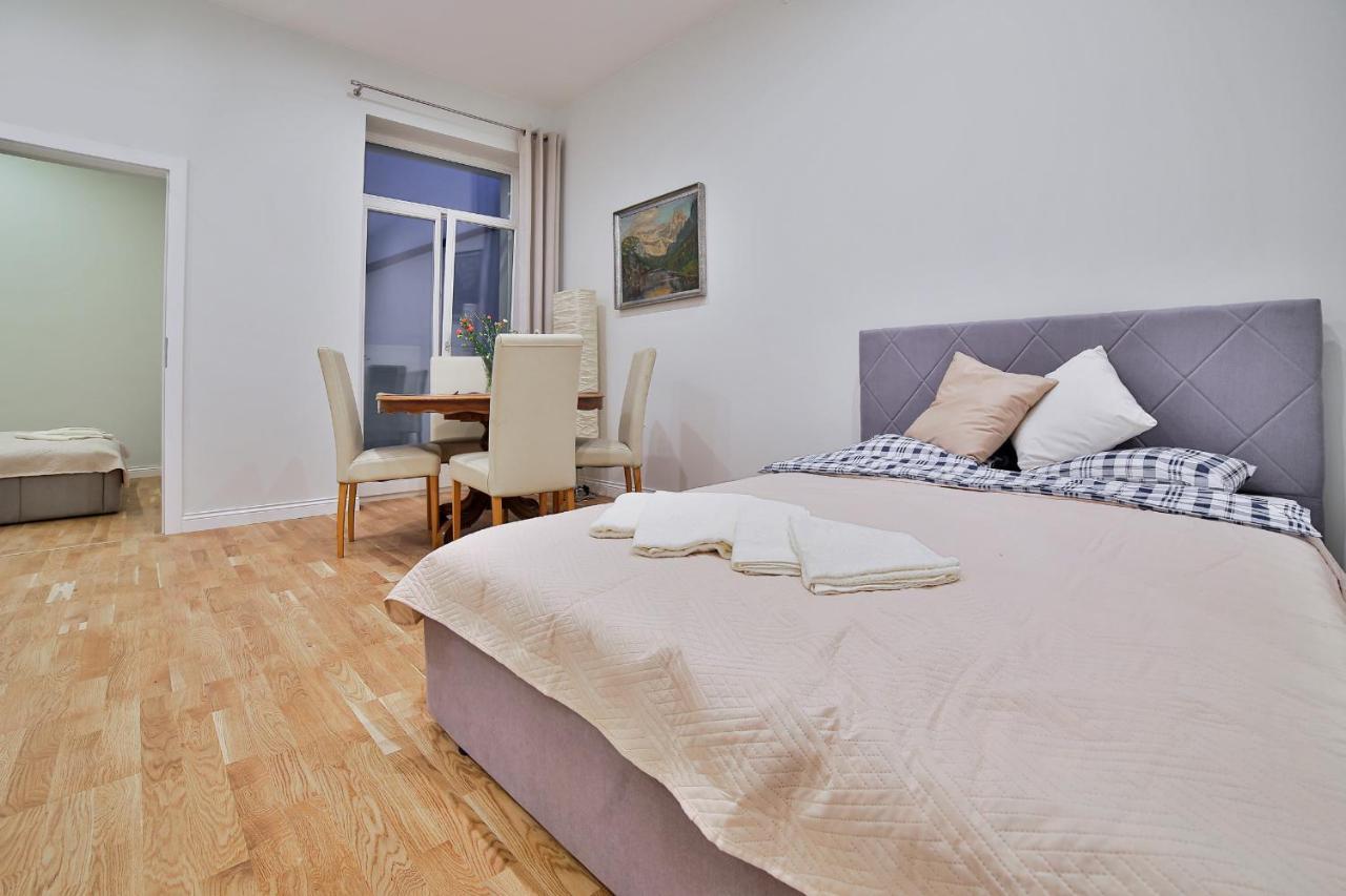 Art Palace Apartments Krasków Εξωτερικό φωτογραφία