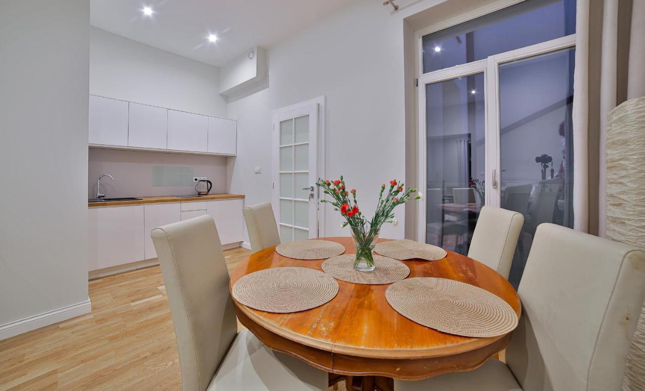 Art Palace Apartments Krasków Εξωτερικό φωτογραφία
